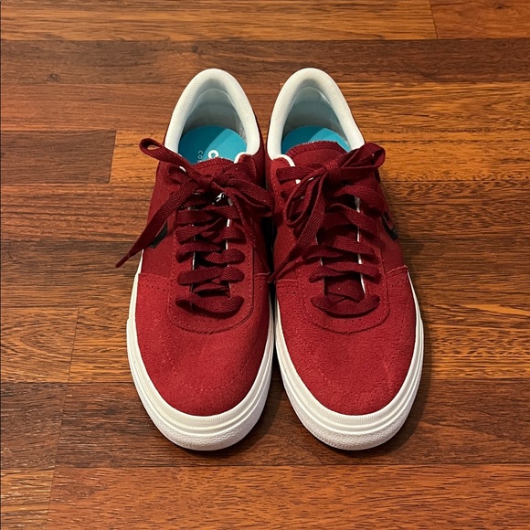 Converse All Star Men's Red and Black Sneakers - Picture 2 of 10